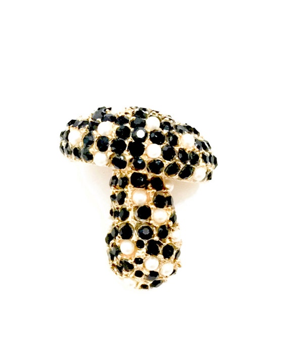 Hattie Carnegie Mushroom Brooch, Opaque Black Rhi… - image 6