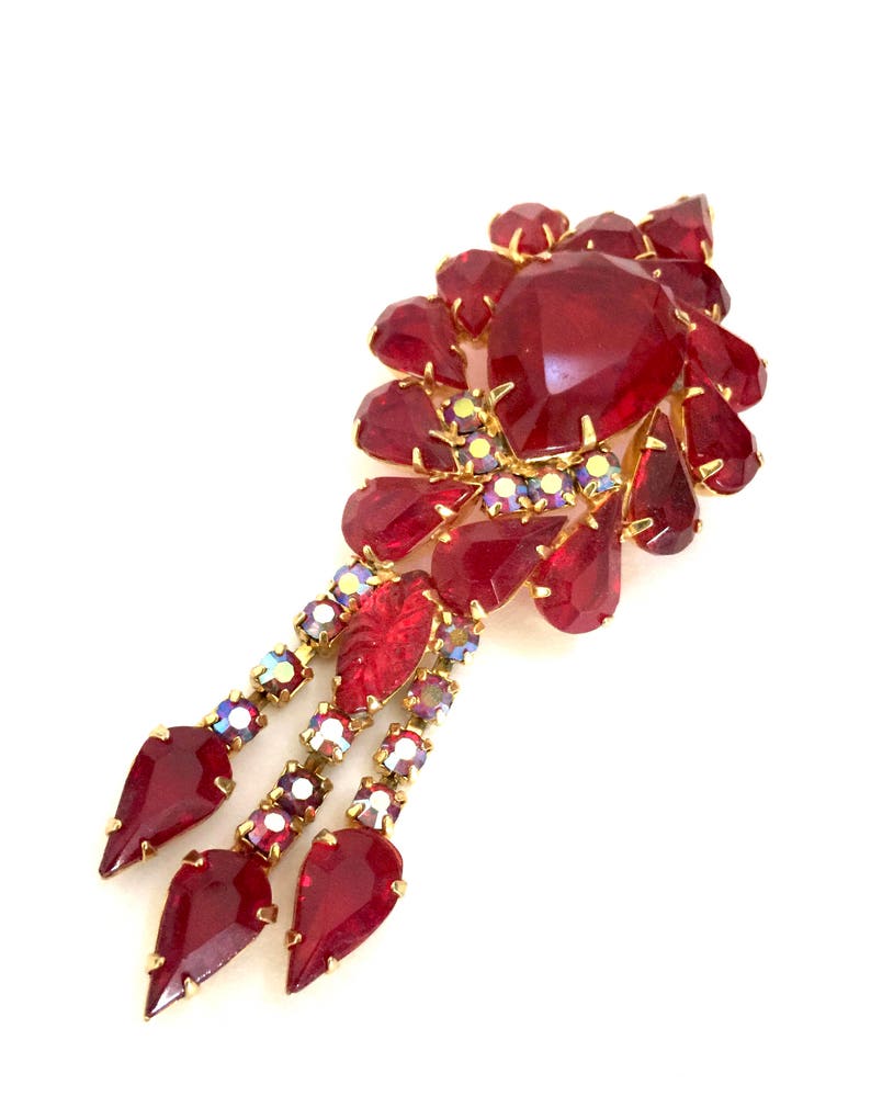 Vintage Jewelry Dangle Juliana D/&E Statement Brooch Gold Tone Metal Red AB Accents Huge Siam Red Rhinestone BroochPendant