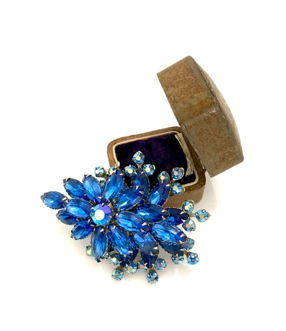 Cathe' Blue Rhinestone Floral Brooch, Blue Marqui… - image 5