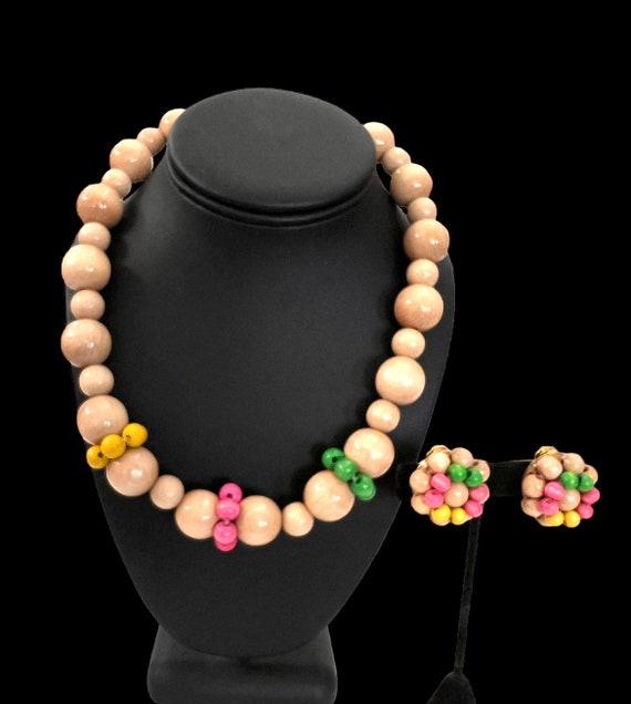 Adorable Wooden Bead Demi Necklace & Earring Set … - image 8