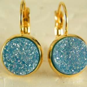 Pendientes de oro azul, pendientes drusos, pendientes colgantes, pendientes azules Lithe, pendientes brillantes, pendientes brillantes de dama de honor, regalo para ella
