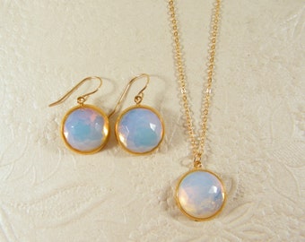 Conjunto de opalita, conjunto relleno de oro, pendientes colgantes, collar colgante opalita, pendientes de oro opalita, conjunto de novia, joyería de boda, regalo para ella