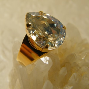 Crystal gold ring, Cocktail ring, Bridal gold ring, Adjustable ring, Statement ring, Gift for her, Crystal jewelry, Tear drop ring