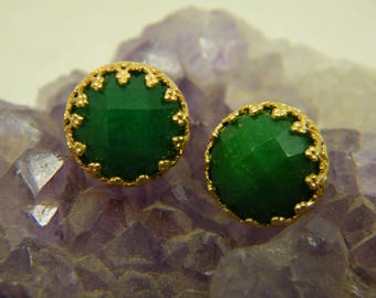 Green agate earrings, Gold stud earrings, Emerald color earrings, Boho earrings, Bridesmaid earrings, Gem stone post earrings, Gift for her