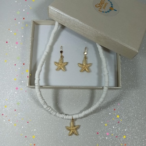 Starfish White beads set, Choker necklace, Starfish pendant, Starfish gold earrings, Sea shell jewelry set