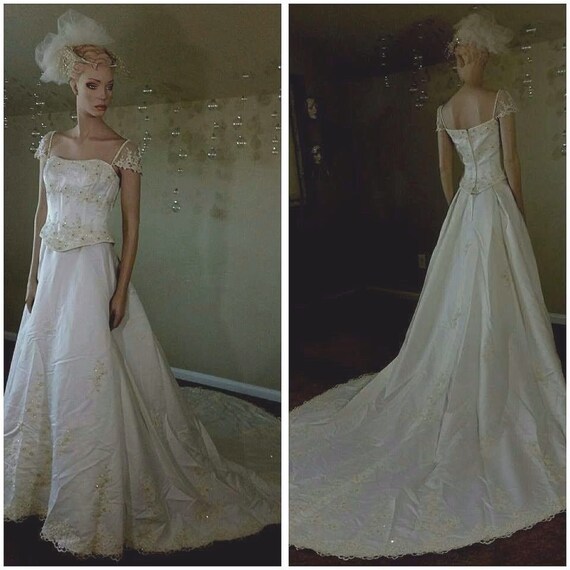 ivory wedding dress wedding gown with train style 220… Gem