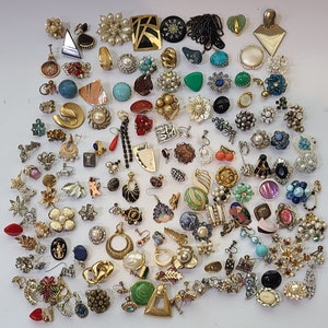 Vintage lot of 100 + SINGLE earrings pre owned