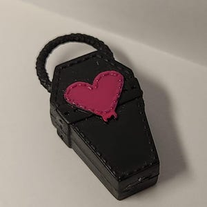 Monster High Forbitten Draculaura Herz Sarg Geldbörse Accessoire NUR Original mh