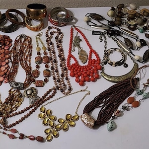 Vintage and modern Fashion fall colors jewelry lot of 26 pieces pre owned