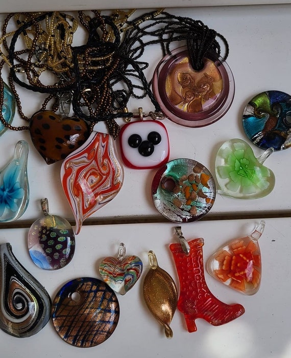 Lot of 17 pendants glass art pendants jewelry - image 2