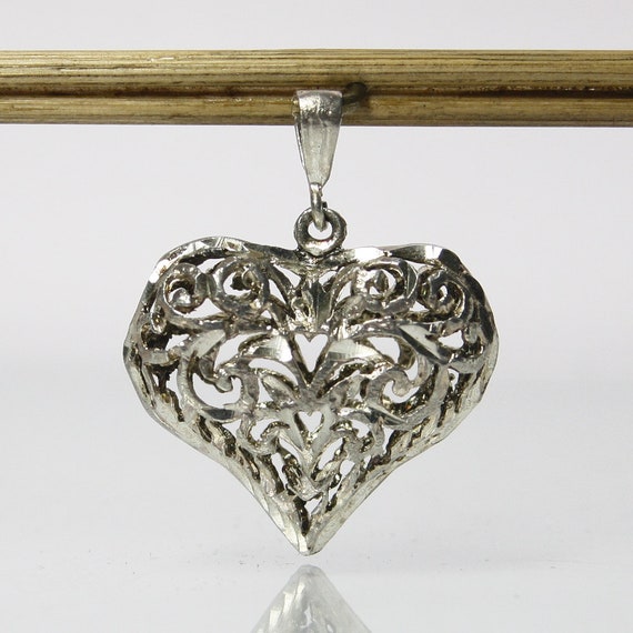 Large Sterling Silver Filigree Puffed Heart Pendant Vintage - Large Silver Puffed Heart Pendant Large Sterling Silver Filigree Puffed Heart Pendant Vintage - Large Silver Puffed Heart Pendant