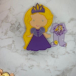 Rapunzel Dress: Felt Doll Outfit image 2