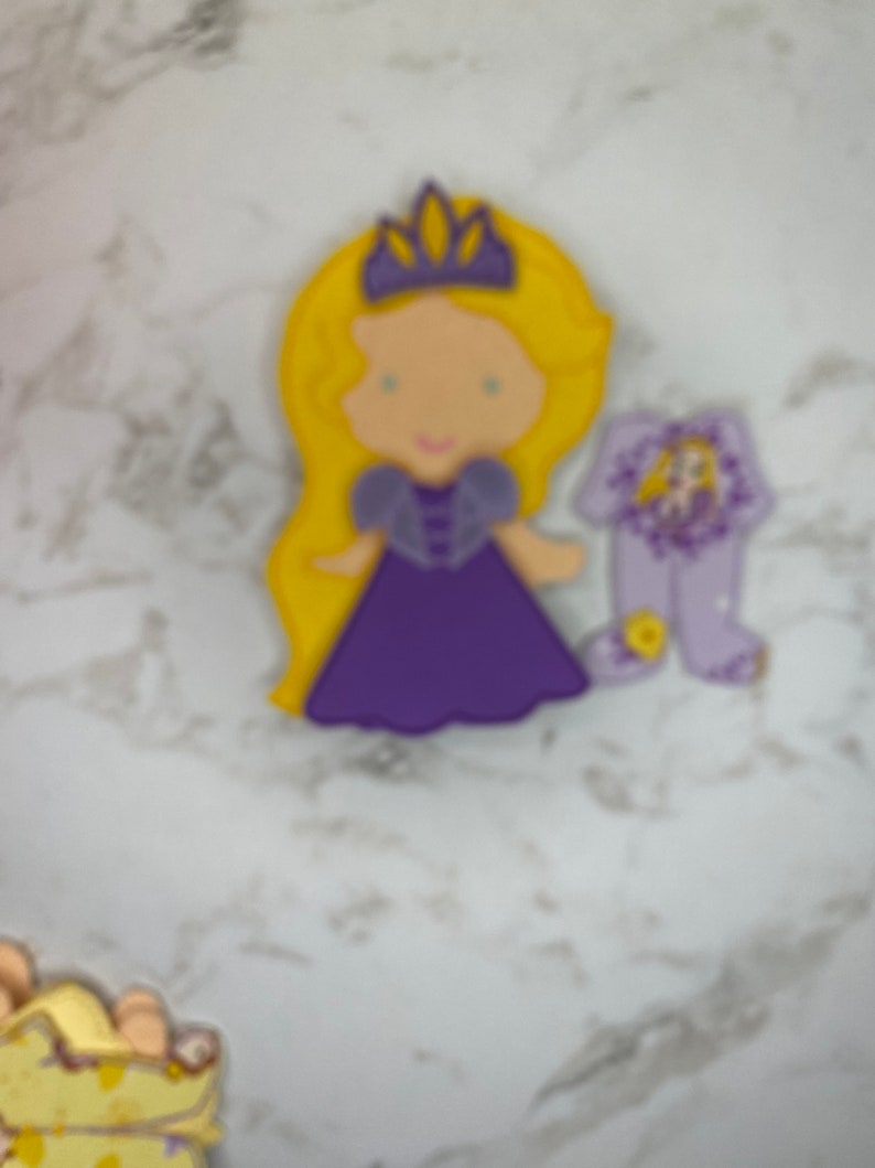 Rapunzel Dress: Felt Doll Outfit image 2