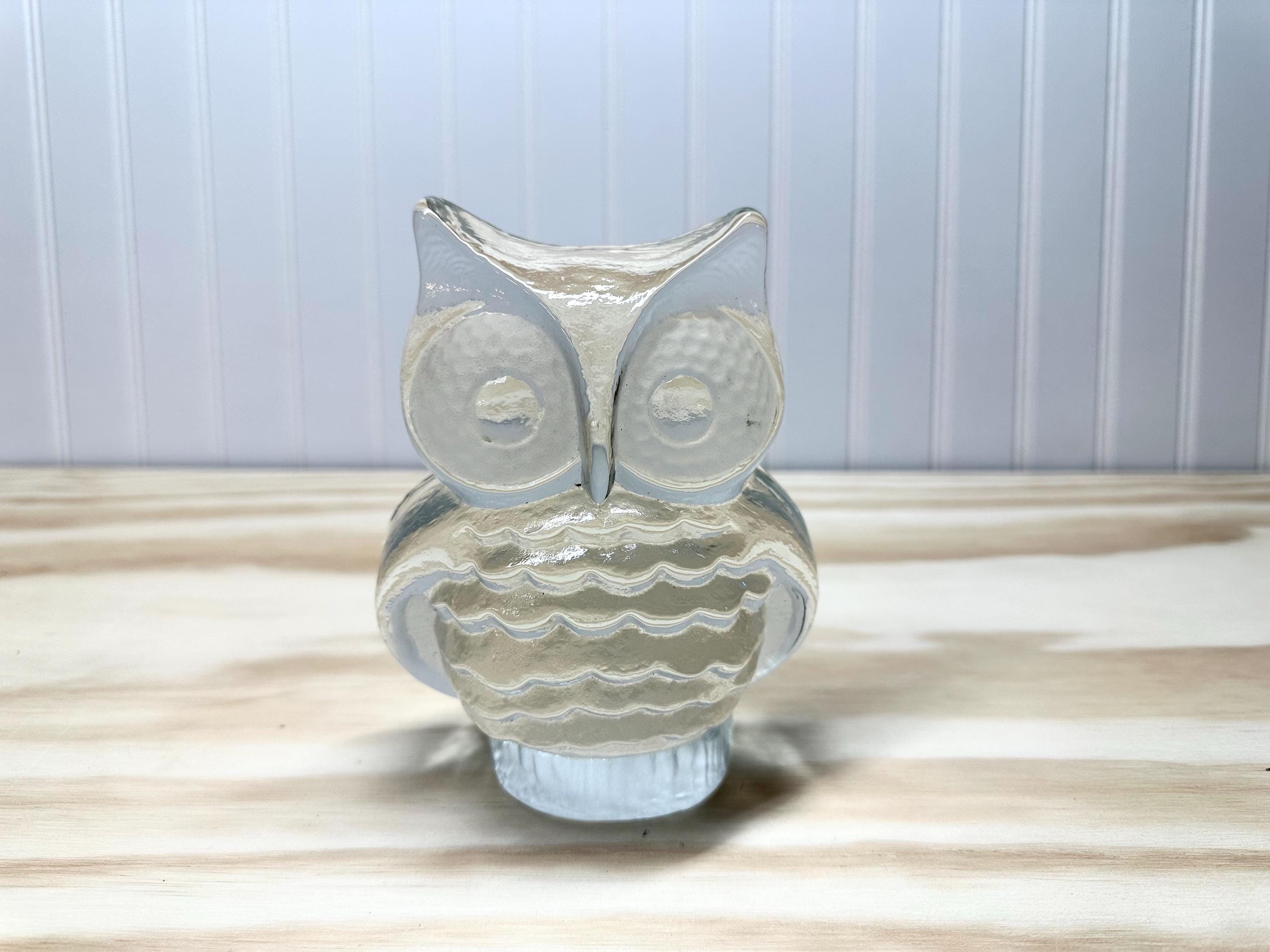 Very heavy vintage Viking Glass owl paperweight, figurine or bookend.