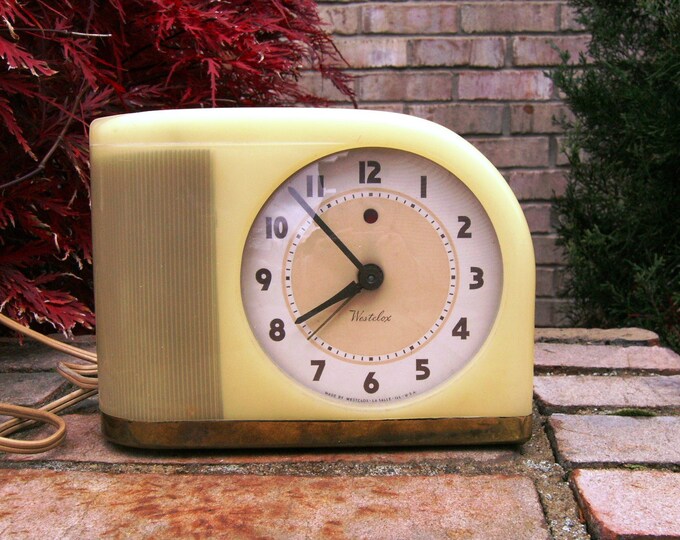 Vintage Westclox moonbeam Alarm Clock From the Etsy