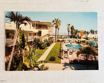 Vintage Postcard - El Patio Del Mar Motel and Restaurant - Santa Barbara - California