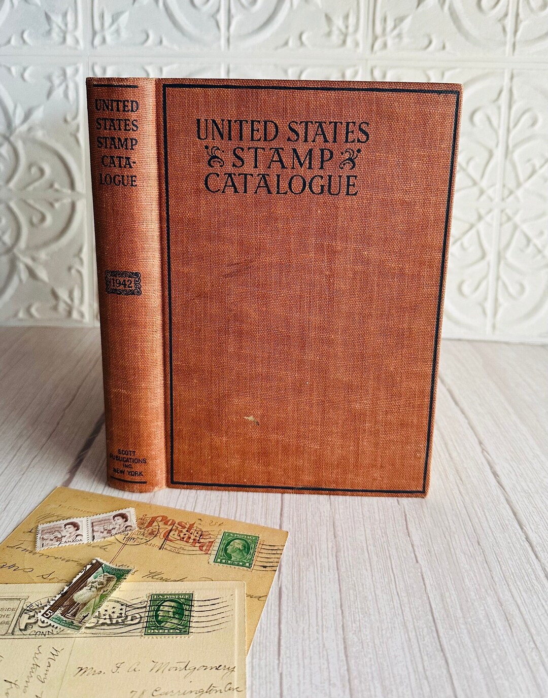 1942 Scott's Standard Postage Stamp Catalogue Vintage Book
