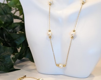 Vintage Signed Crown Trifari Gold Faux Pearl Necklace & Bracelet Set
