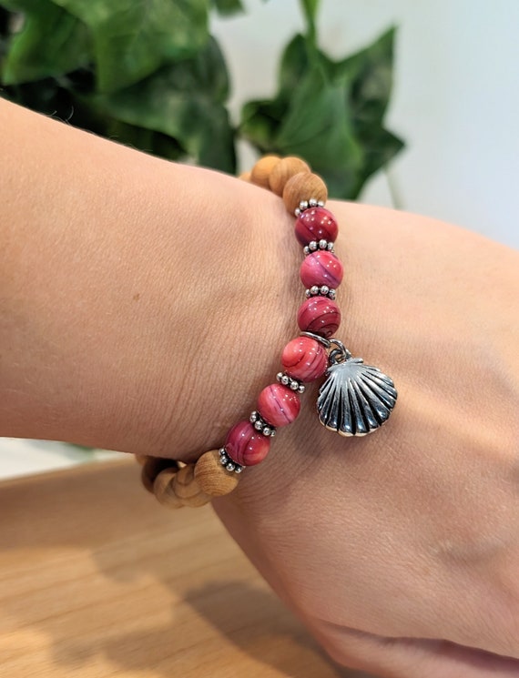 Pink Shell Charm Bracelet with Sandalwood • Seashell Bracelet Gift • Sandalwood Bracelet • Summer Beach Jewelry