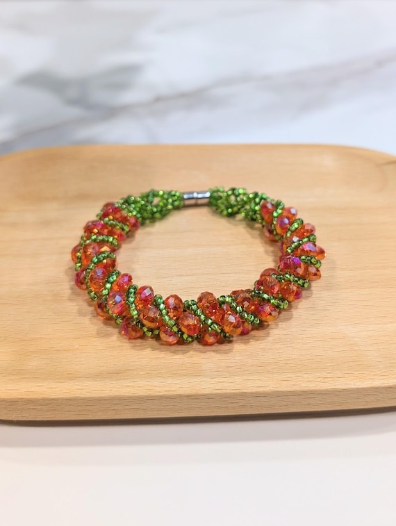 Red and Green Russian Spiral Bracelet • Magnetic Crystal Seed Bead Bracelet • Handmade Beaded Jewelry