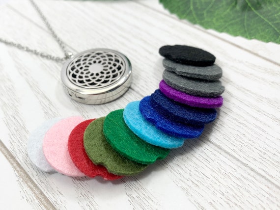 Aromatherapy Essential Oil Diffuser Necklace • Felt Diffuser Jewelry • Silver Locket Necklace