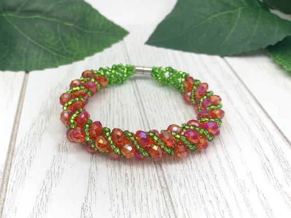Red & Green Russian Spiral Bracelet — Magnetic Crystal Seed Bead Jewelry