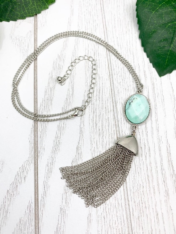 Kiwi Jasper Necklace — Dainty Silver Chain & Gemstone Pendant Jewelry