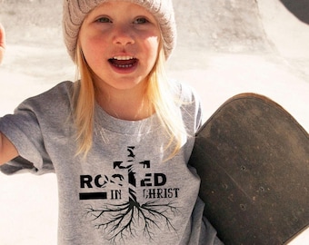 Maglione cristiano per bambini Maglione girocollo per giovani cristiani Radicato in Cristo Gesù Bambini cristiani Maglietta per bambini cristiani Maglietta religiosa per bambini Gildan