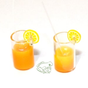 Orange Juice Glass Mini 1:12 with Orange Slice , OJ and Straw, Set of 2, Great for Dollhouses, Terrariums or Fairy Gardens