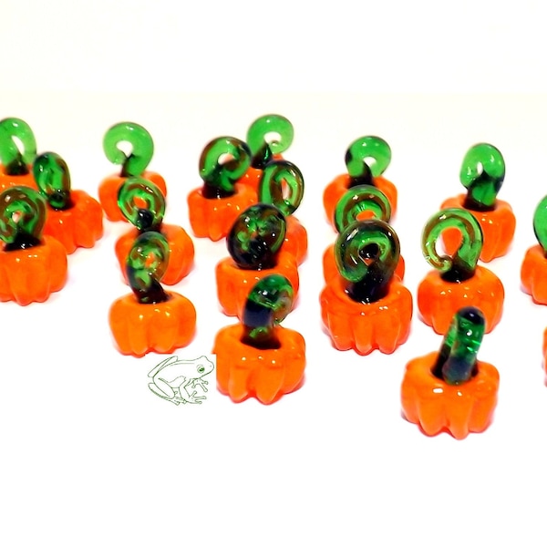 20 Lampwork Pumpkin Charms, 15 x 11mm, Great Pumpkin Beads for jewelry or miniature pumpkins for fairy gardens or dollhouses