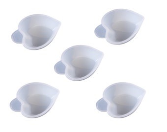Silicone Mixing Cup, Set of 5, Has a pour spout, Use with Resin, reusable and flexible