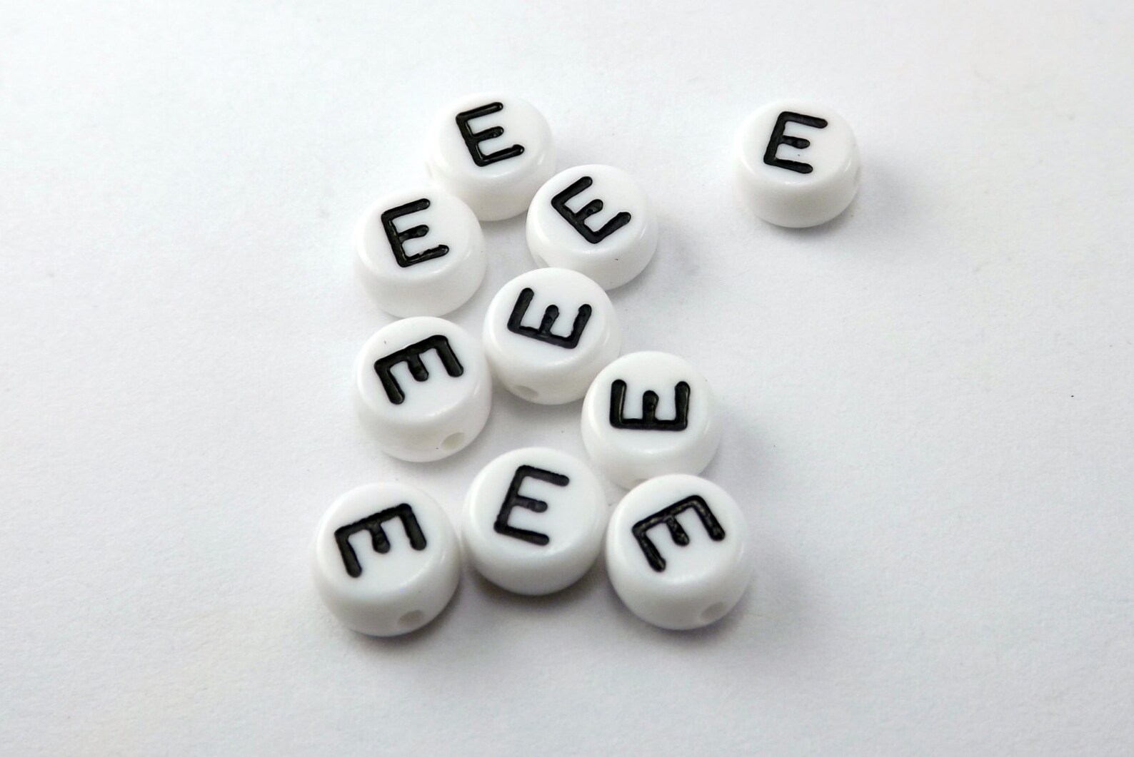 Letter Bead E Beads Set of 25 7mm Alphabet Beads Letter Etsy