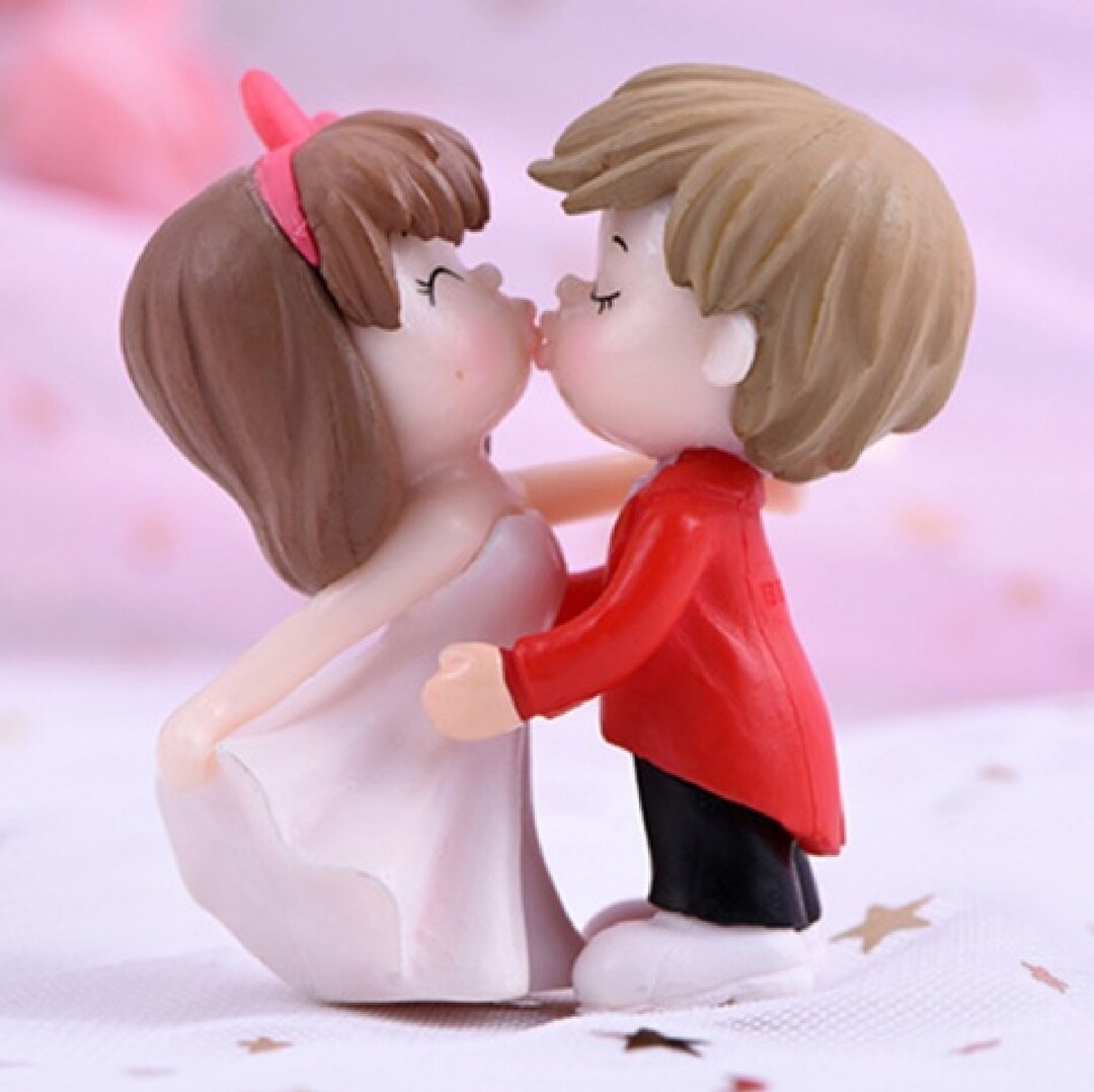 Kissing Couple Miniature Figurines With a Boy and a Girl, Made of Resin