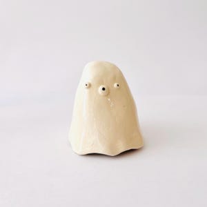 liten spöke keramisk prydnad