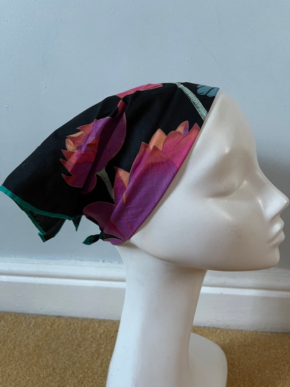 Vintage Scarf, 1980s print, bold print,novelty print,… Gem