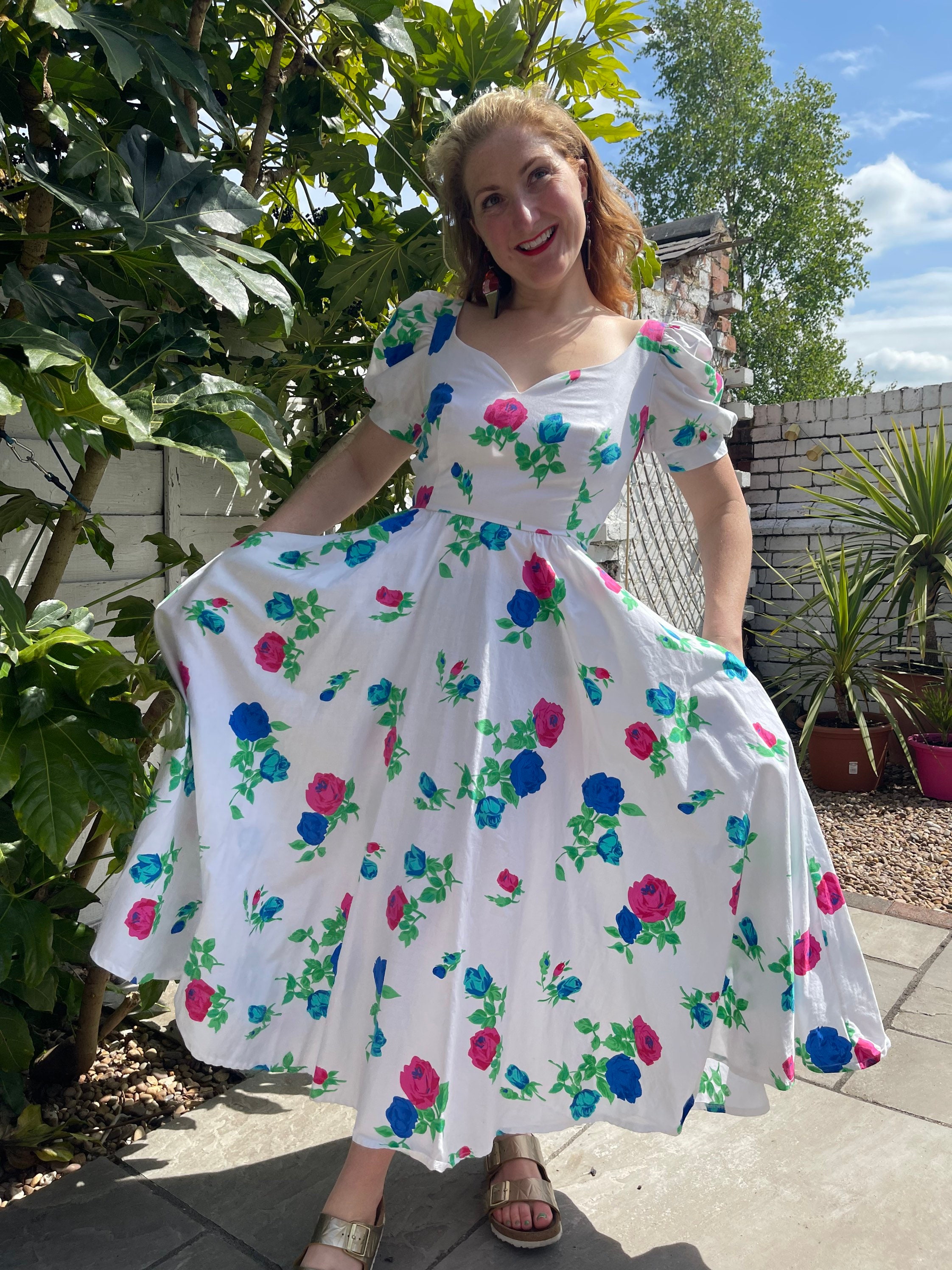 Vintage dress, vintage Laura Ashley style, puffed sleeves, floral