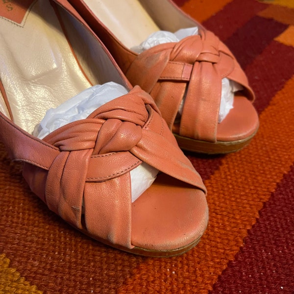 Vintage slingbacks, 1950s style, stack heels, 50s peep toe, Hobbs shoes, wooden, platform, vintage pumps, 90s does 50s,coral, peach,UK 5,38