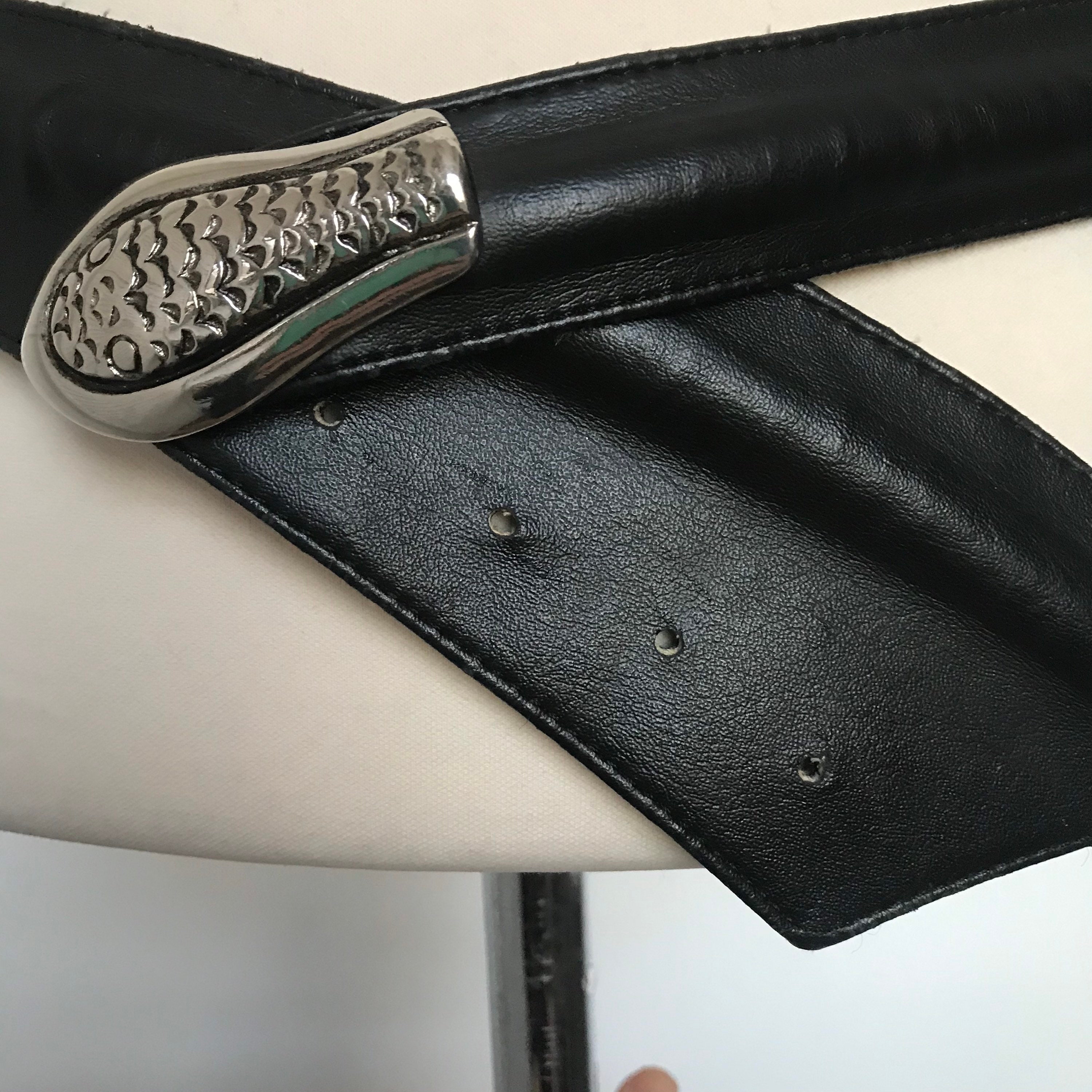 Vintage waist belt, snake, black leather belt, snake belt, 80s belt