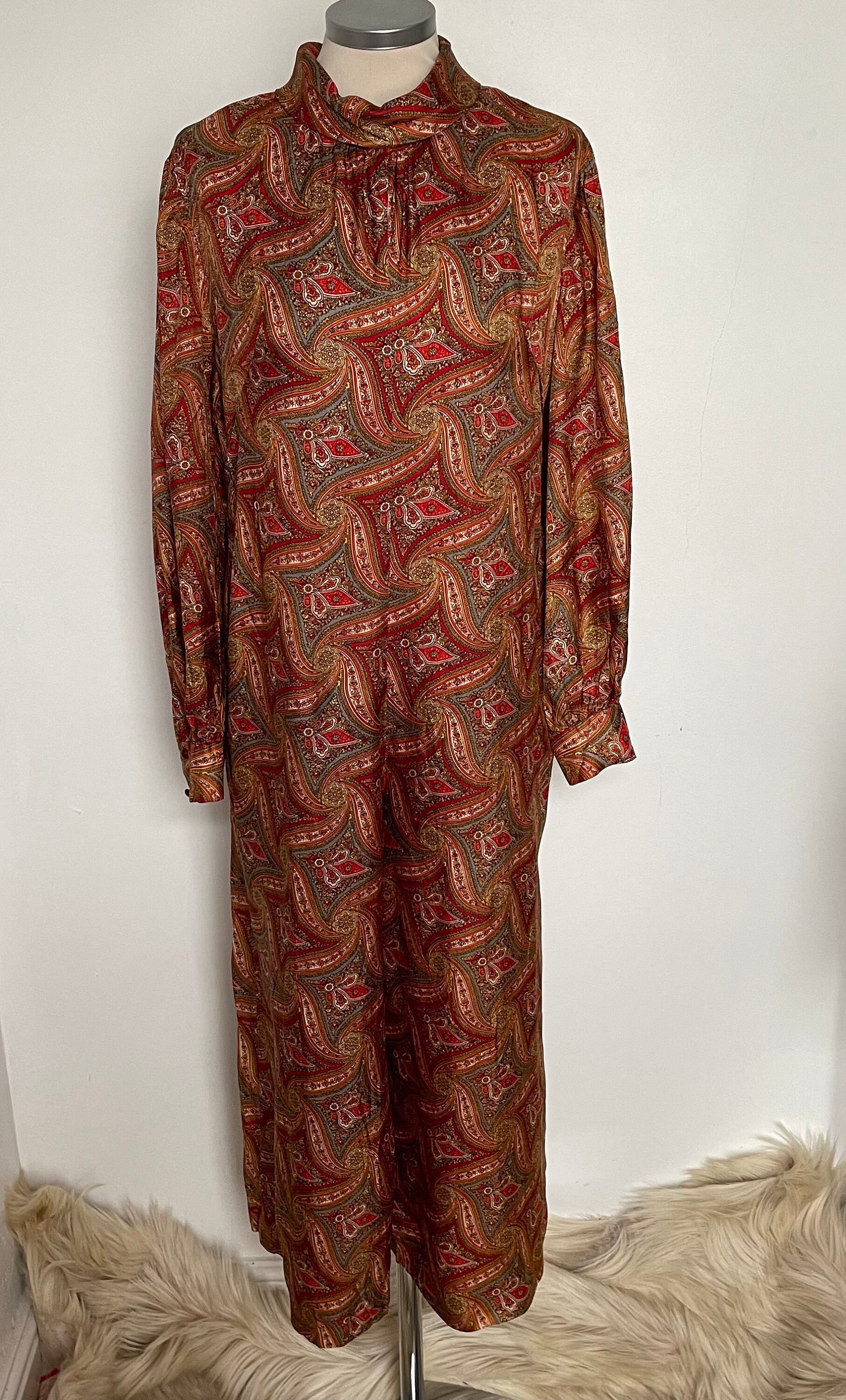 Vintage jumpsuit,60s jumpsuit,vintage jumper, paisley print ,GoGo ...