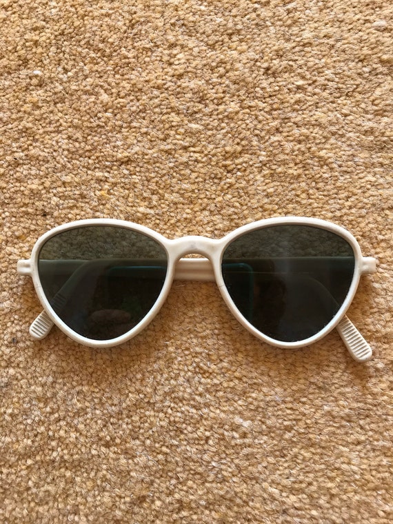 1940s sunglasses, 40s glasses, cream sunglasses, e