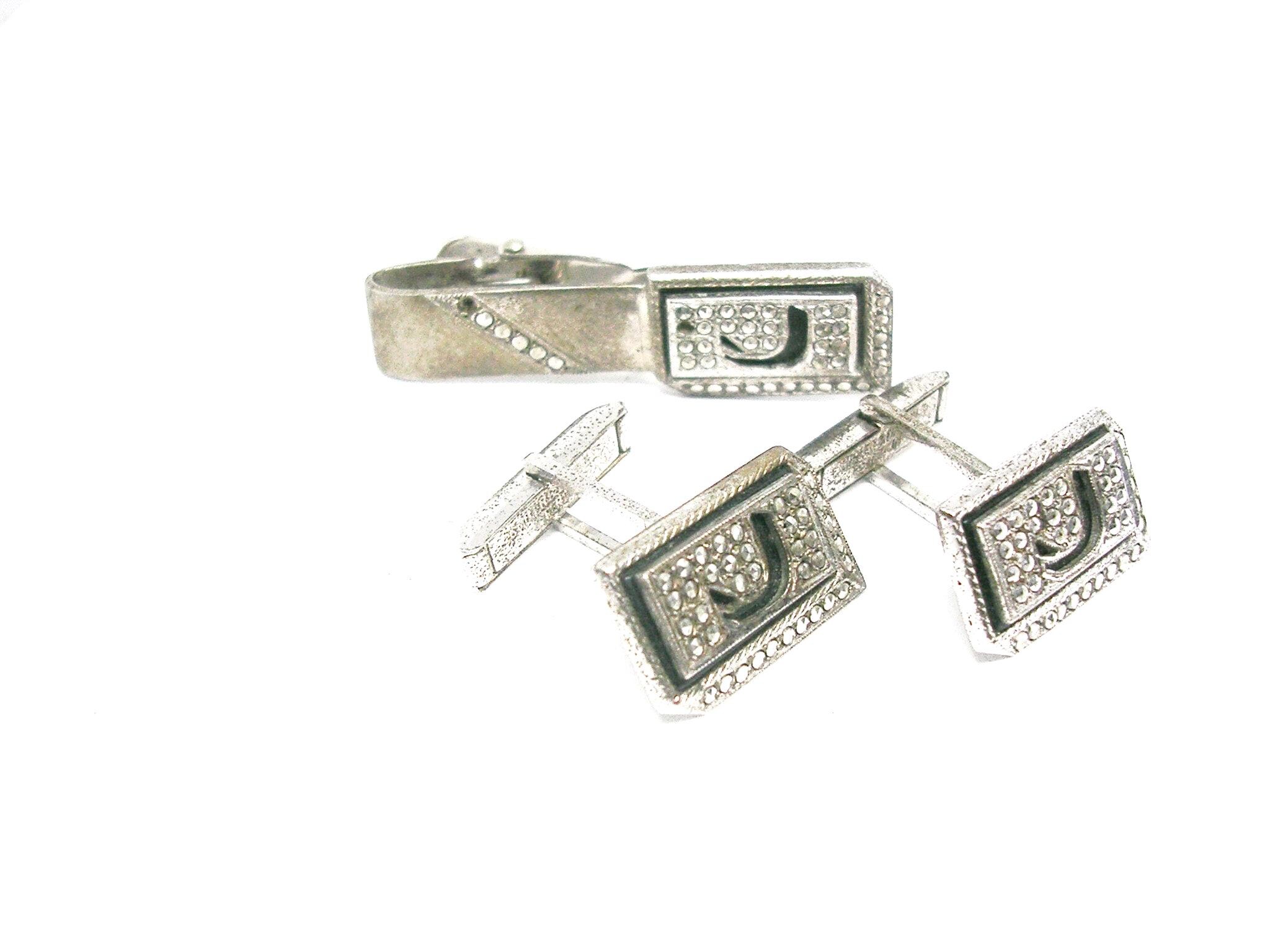 Lot De Boutons De Manchette Vintage Argentés + Attache Cravate Noire Ornée - Occasion - Style Rétro