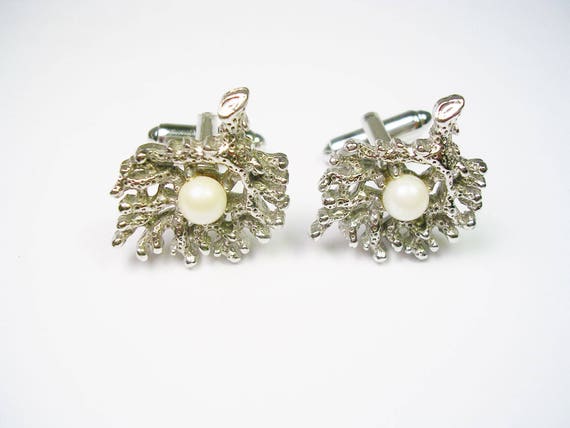 Cufflinks Cultured pearl Coral Design vintage For… - image 1
