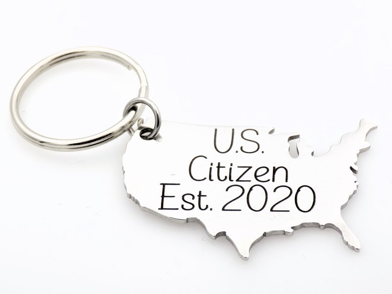 Custom US Citizen Gift, Choose your year on this laser engraved USA map keychain. image 3