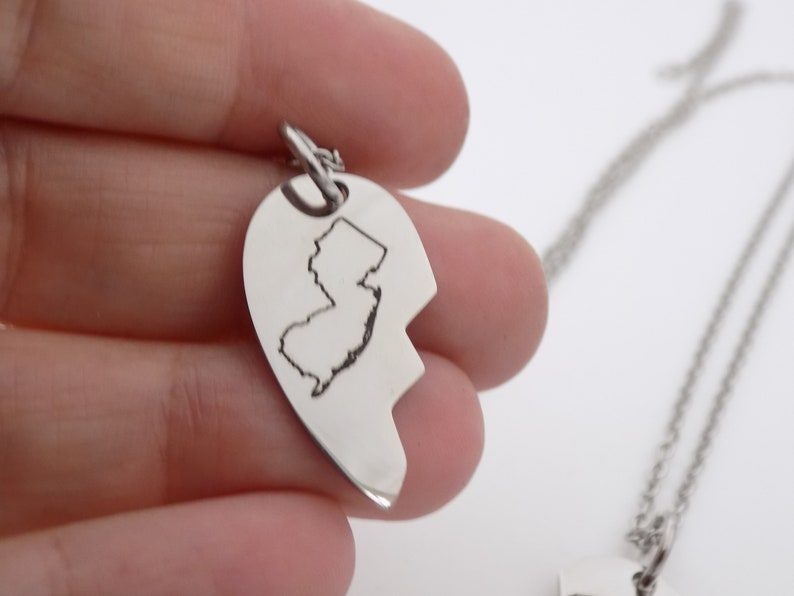 Best Friends Custom long distance friendship State Necklaces USA ldrship best friends bff gift for friend sisters brothers siblings image 9