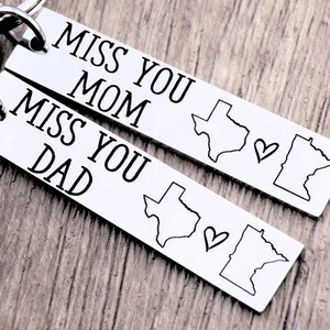Gift Set for Mom and Dad - Long distance Family Keychains