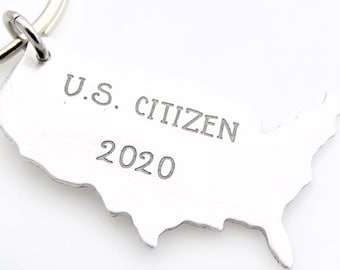 Personalize this American citizenship gift, laser engraved United states kecychain Choose your year