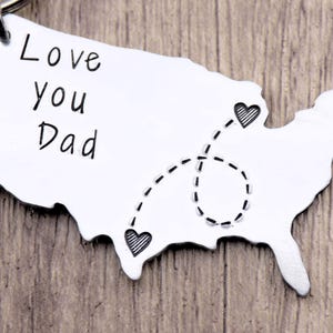 Long distance Family - Love you dad - Going away gift, living abroad, going away to college, LDR family, custom USA map keychain for him