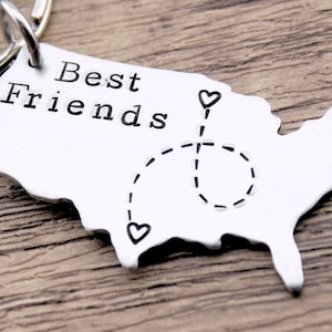 Long distance Best Friends USA Map Gift keychain