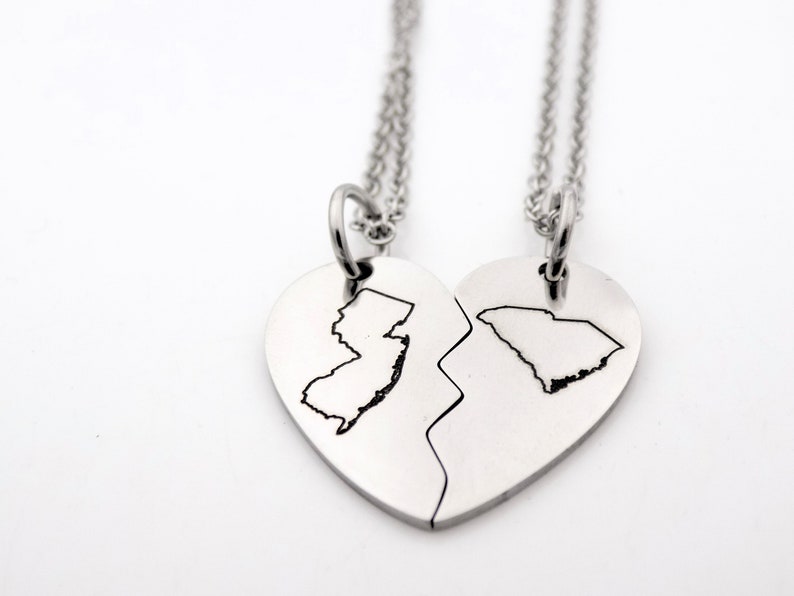 Best Friends Custom long distance friendship State Necklaces USA ldrship best friends bff gift for friend sisters brothers siblings image 3