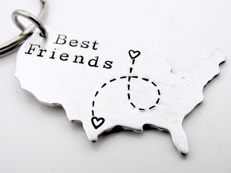 Long distance Best Friends USA Map Gift keychain image 1